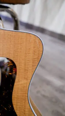 Taylor Guitars - 214ce-K Grand Auditorium Koa/Spruce Acoustic/Electric Guitar 2